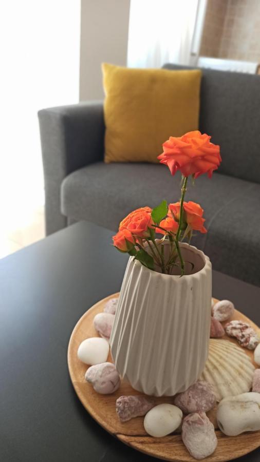 Cozy Flat Close To The Airport/Port And Center Nea Alikarnassos Esterno foto