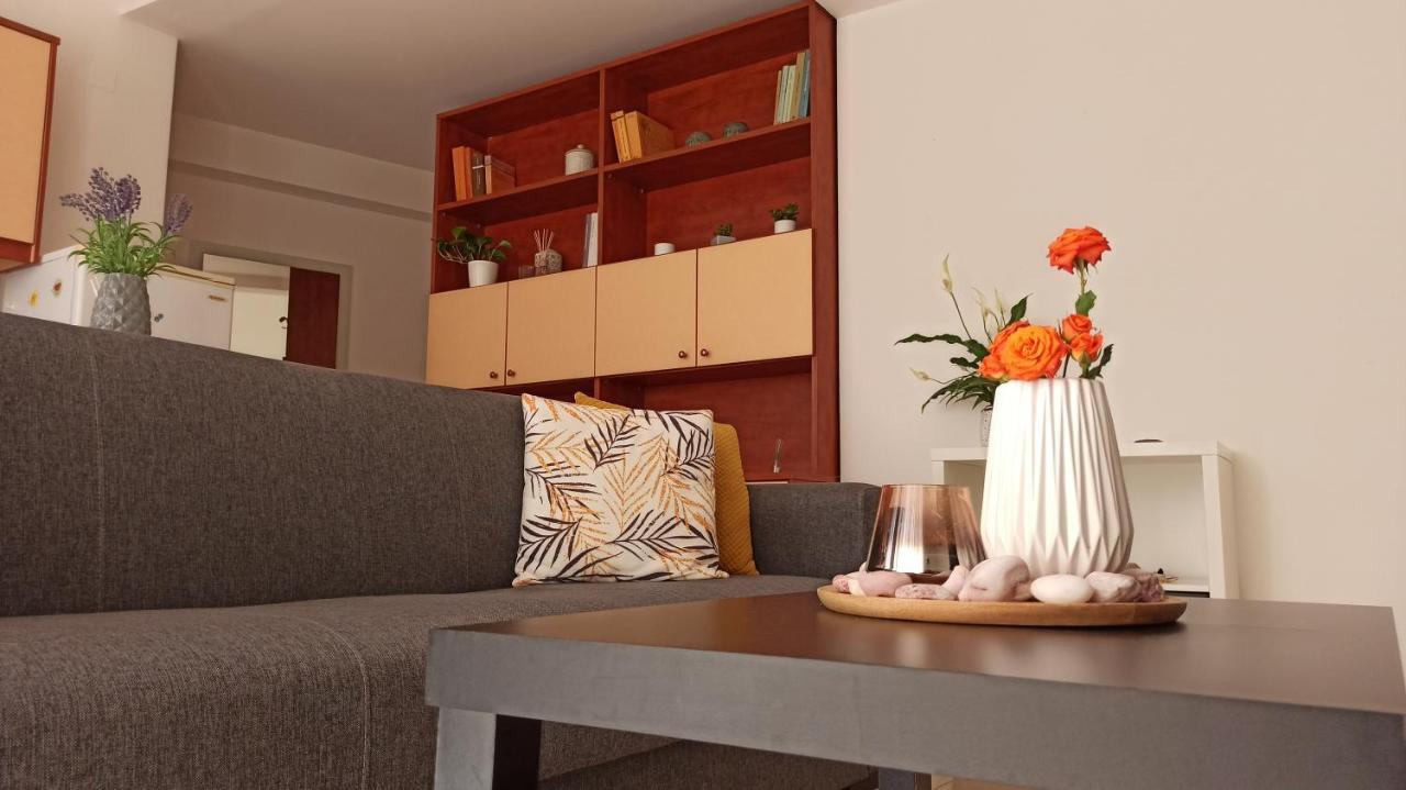 Cozy Flat Close To The Airport/Port And Center Nea Alikarnassos Esterno foto