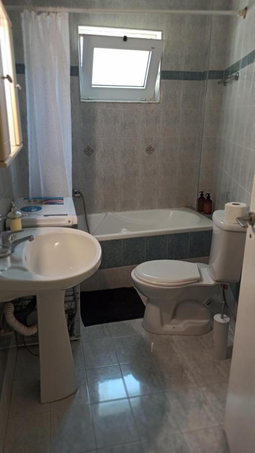 Cozy Flat Close To The Airport/Port And Center Nea Alikarnassos Esterno foto